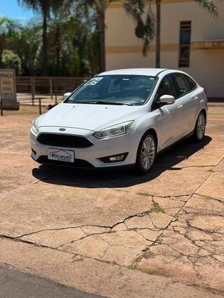 FORD FOCUS 2.0 SE 16V FLEX 4P POWERSHIFT